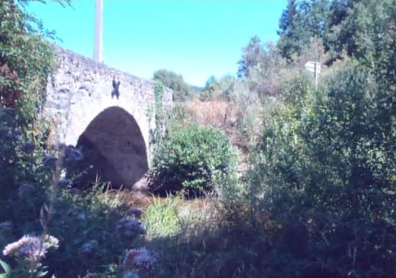 Dormez Dans La Chambre Du Meunier ! Germolles-sur-Grosne Luaran gambar