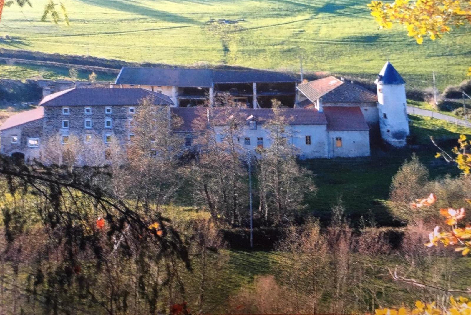 Dormez Dans La Chambre Du Meunier ! Germolles-sur-Grosne Luaran gambar